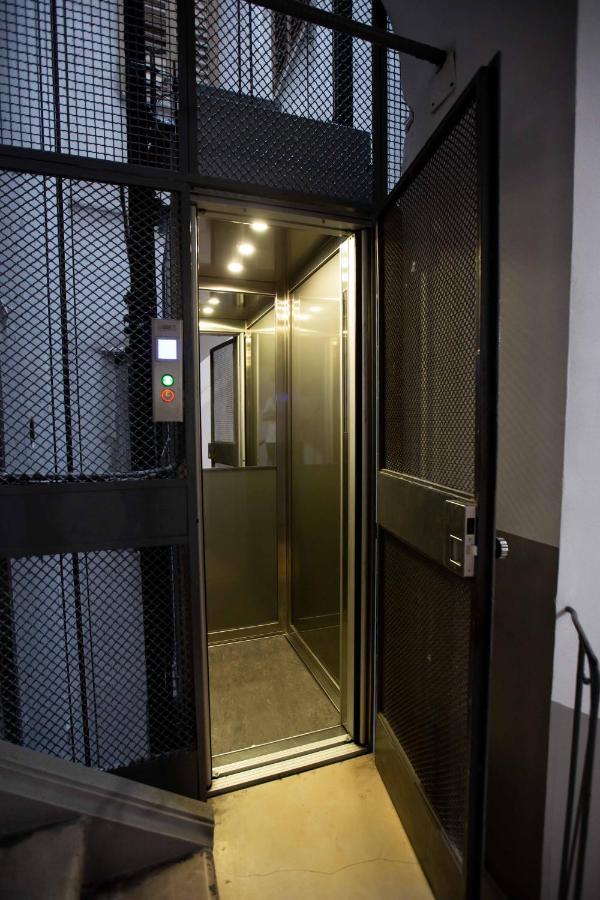 Domus Delia Luxury Apartment Neapol Zewnętrze zdjęcie